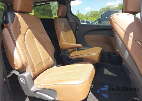 2017 Chrysler Pacifica Limited z USA, uszkodzony, nr VIN 2C4RC1GG9HR786079